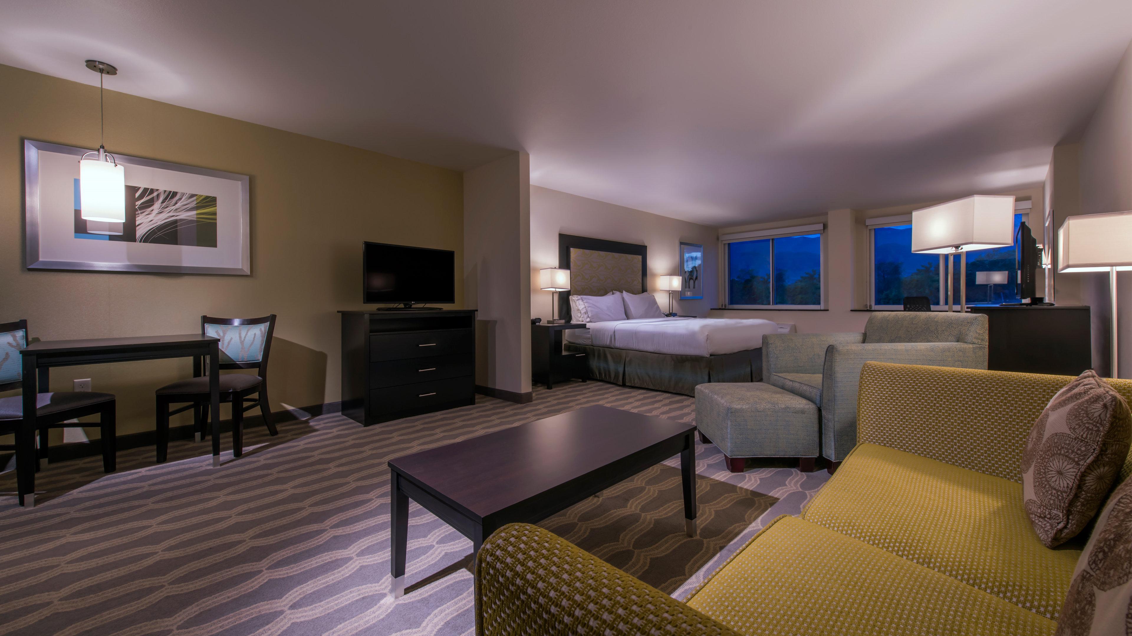 Holiday Inn Express & Suites Colorado Springs Central By Ihg Zewnętrze zdjęcie